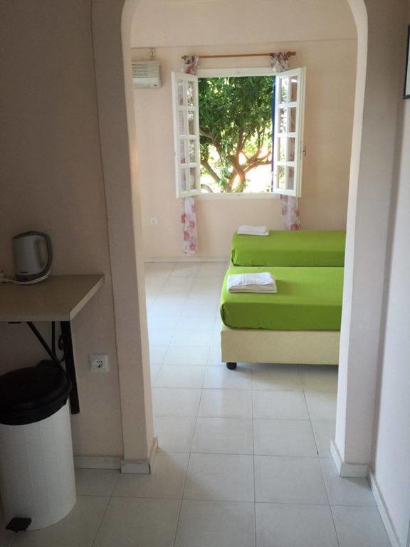 Aprilis Apartments Kionion Luaran gambar