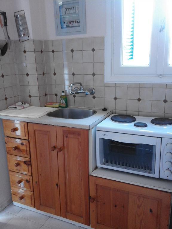 Aprilis Apartments Kionion Luaran gambar