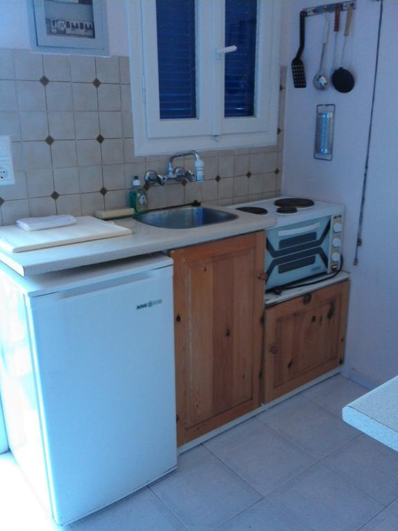Aprilis Apartments Kionion Luaran gambar